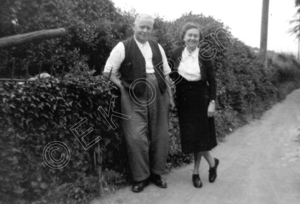 Ern & daughter Olive Kelley